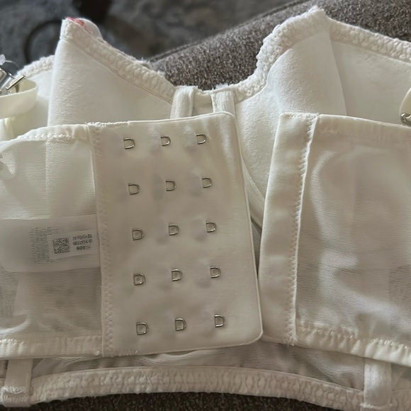 New with tags Aerie unlined bralette 34B and 36 B two available NWT - Picture 11 of 14